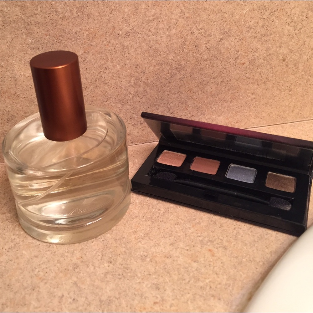 Mary Kay Warm Amber & Eye Shadow Quad