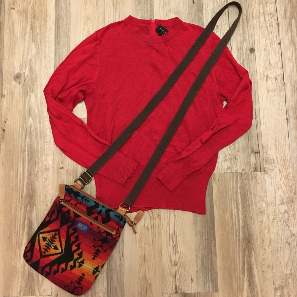 VINTAGE August Silk Sweater