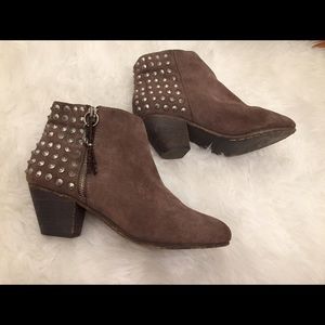 Ash booties