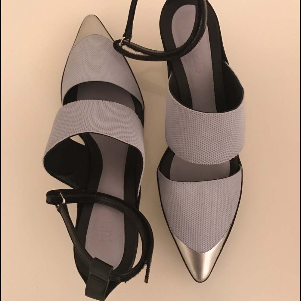 Kenzo Women's Blue and Black Honeycomb Heels sz 39