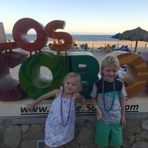 Meet your Posher, Casey