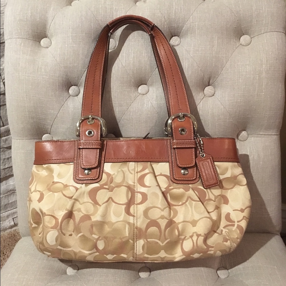 Coach shoulder bag