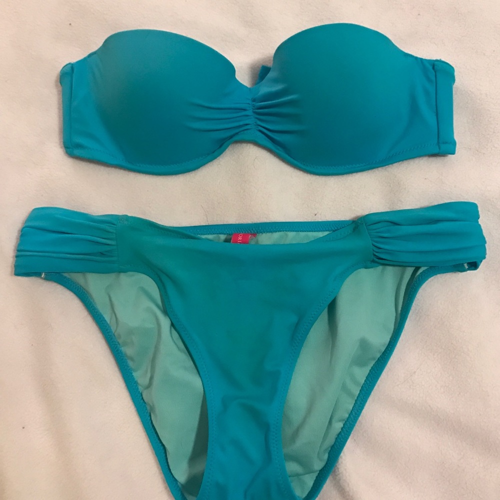 VS bikini