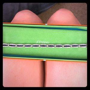 SV blue and white diamond bracelet