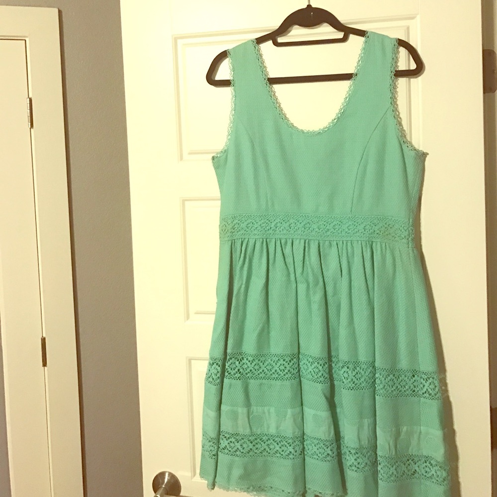 Jessica Simpson turquoise sundress!