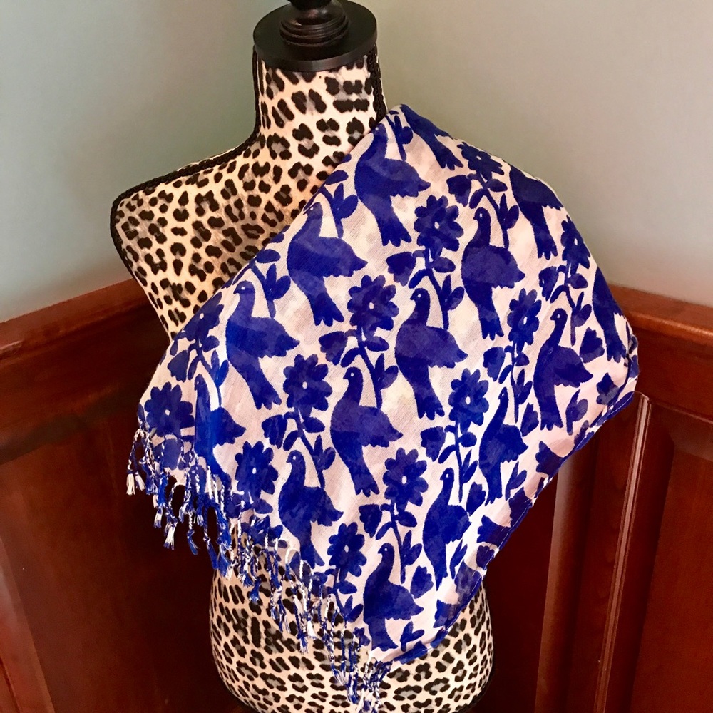 Bird scarf - Picture 2 of 3