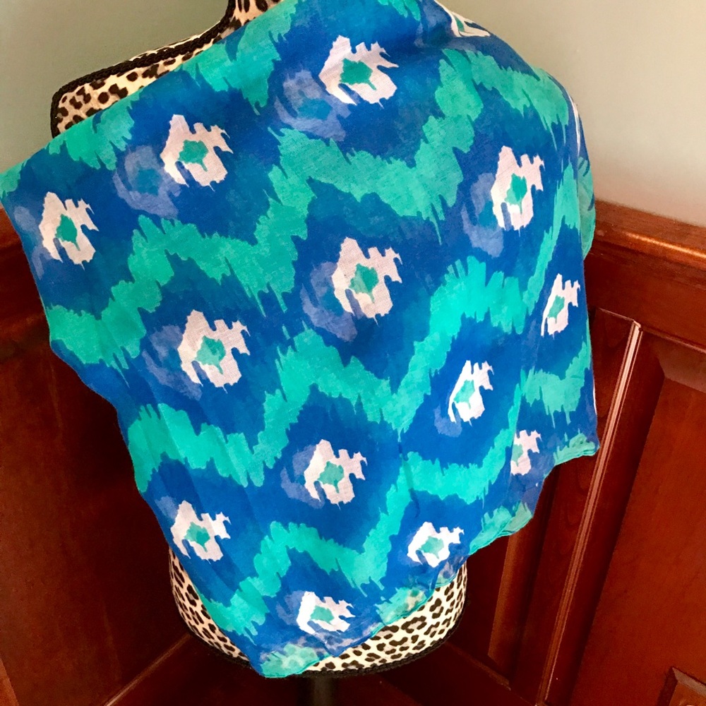 Multicolored infinity scarf - Picture 2 of 2