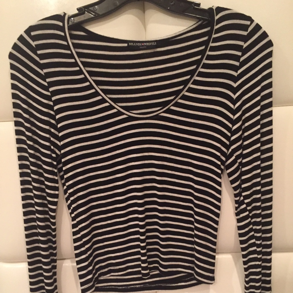 Striped longsleeve slightly cropped top
