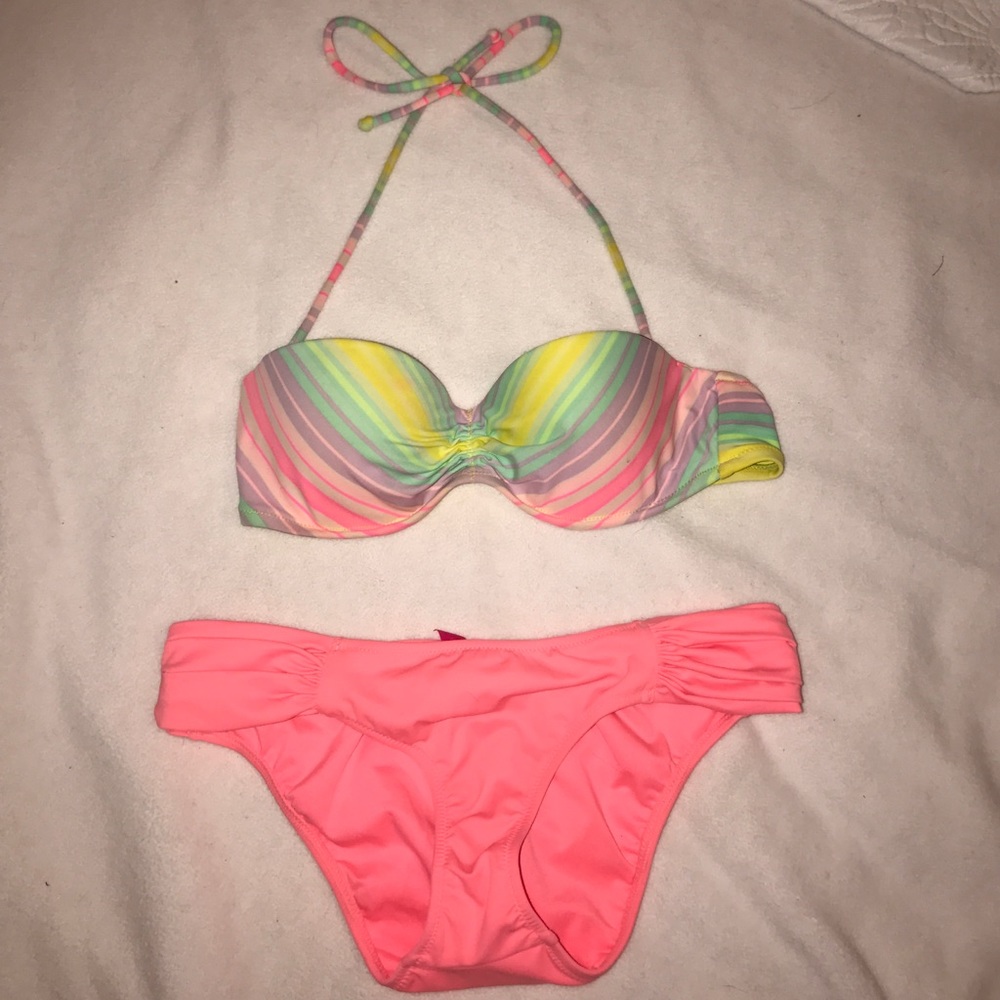 Colorful VS bikini