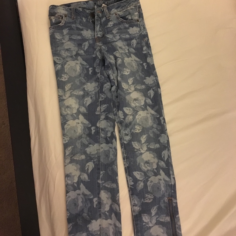 Flowery jeans!!!!