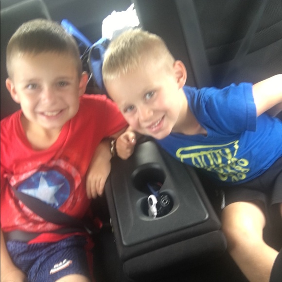 Meet your Posher, Keri - Picture 3 of 5