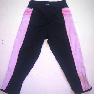 Lululemon capris, Sz 2