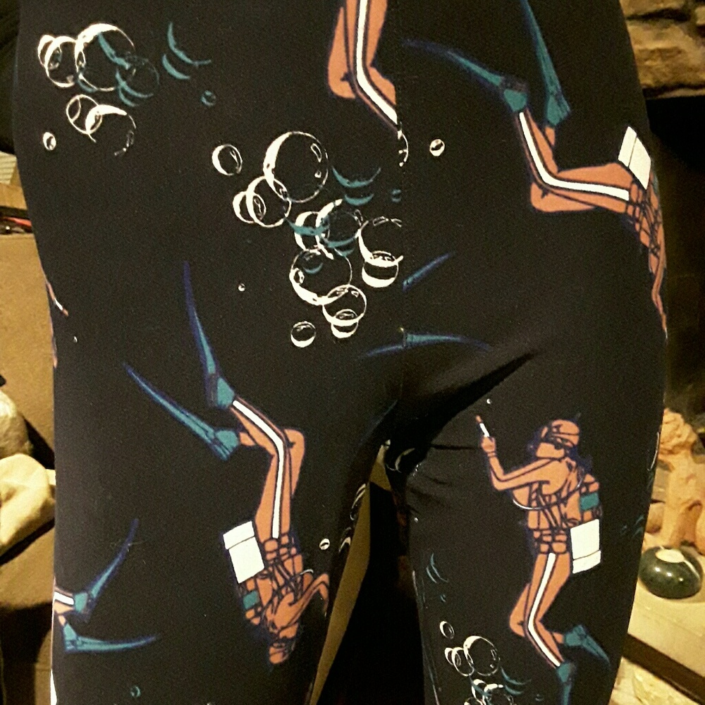 Lularoe Unicorn Rare Scuba diving leggings