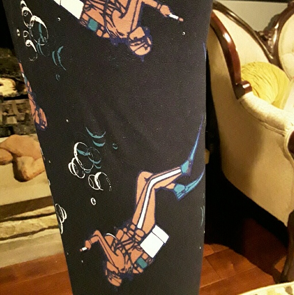 Lularoe Unicorn Rare Scuba diving leggings - Picture 3 of 3