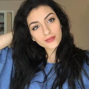 Meet your Posher, Serena