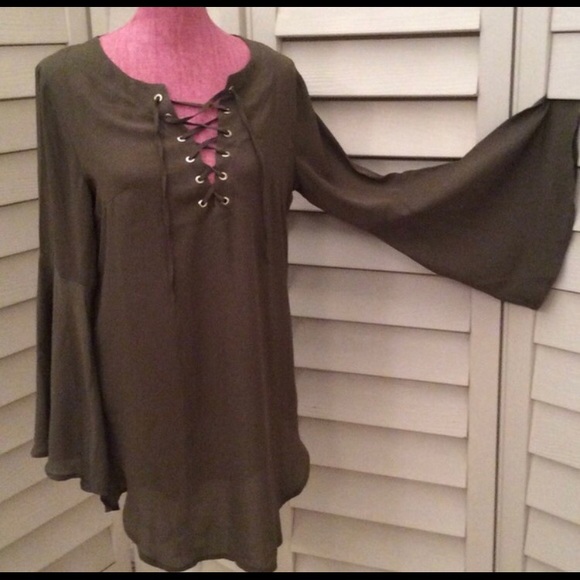 Boho bell sleeve dress - Picture 1 of 2