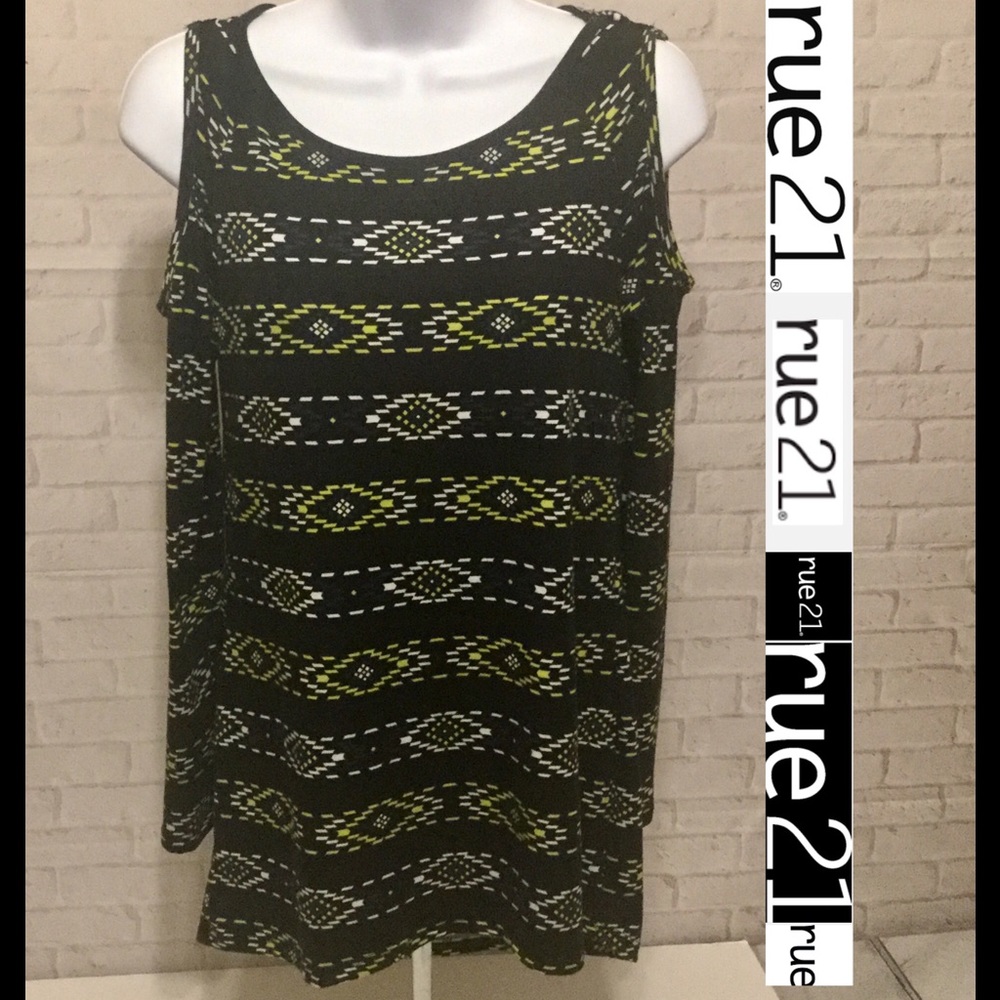 Aztec cold shoulder black top women's medium Rue21