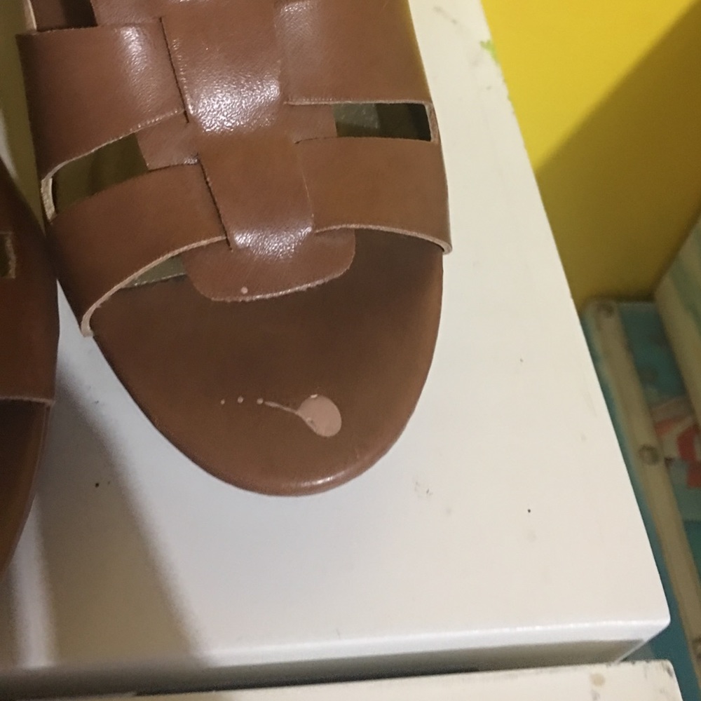 Heels - Picture 3 of 4