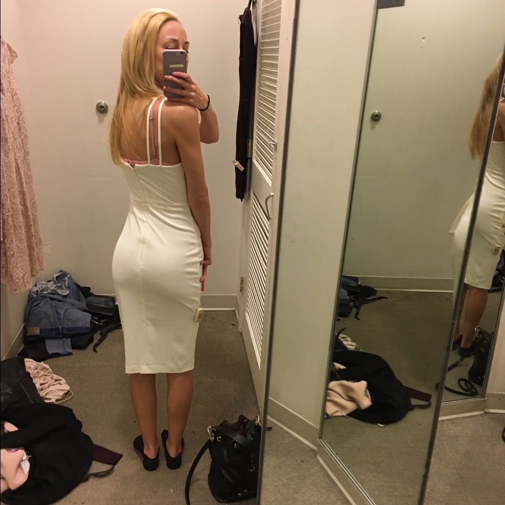 Like New Bar III Dress! - Picture 5 of 8