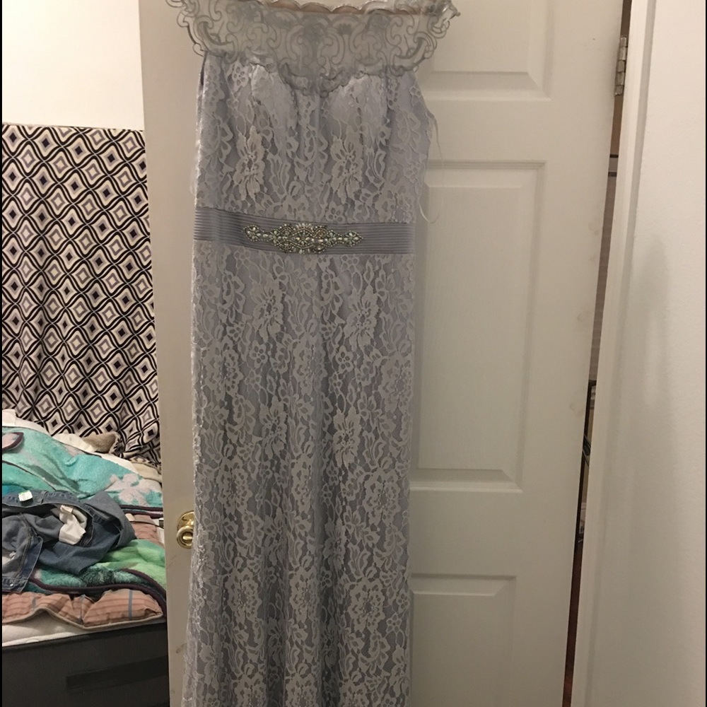 Brand new prom dress - Picture 2 of 2