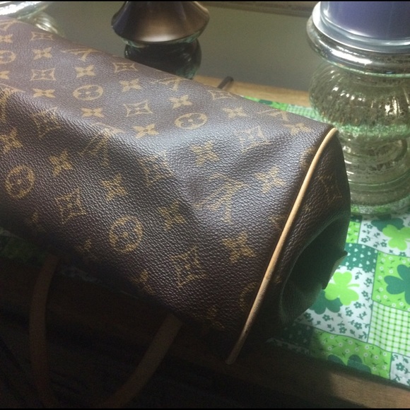 **SOLD**Louis Vuitton Montorgueil PM Bag - Picture 6 of 8