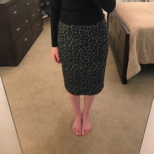 Gray Leopard Print Pencil Skirt