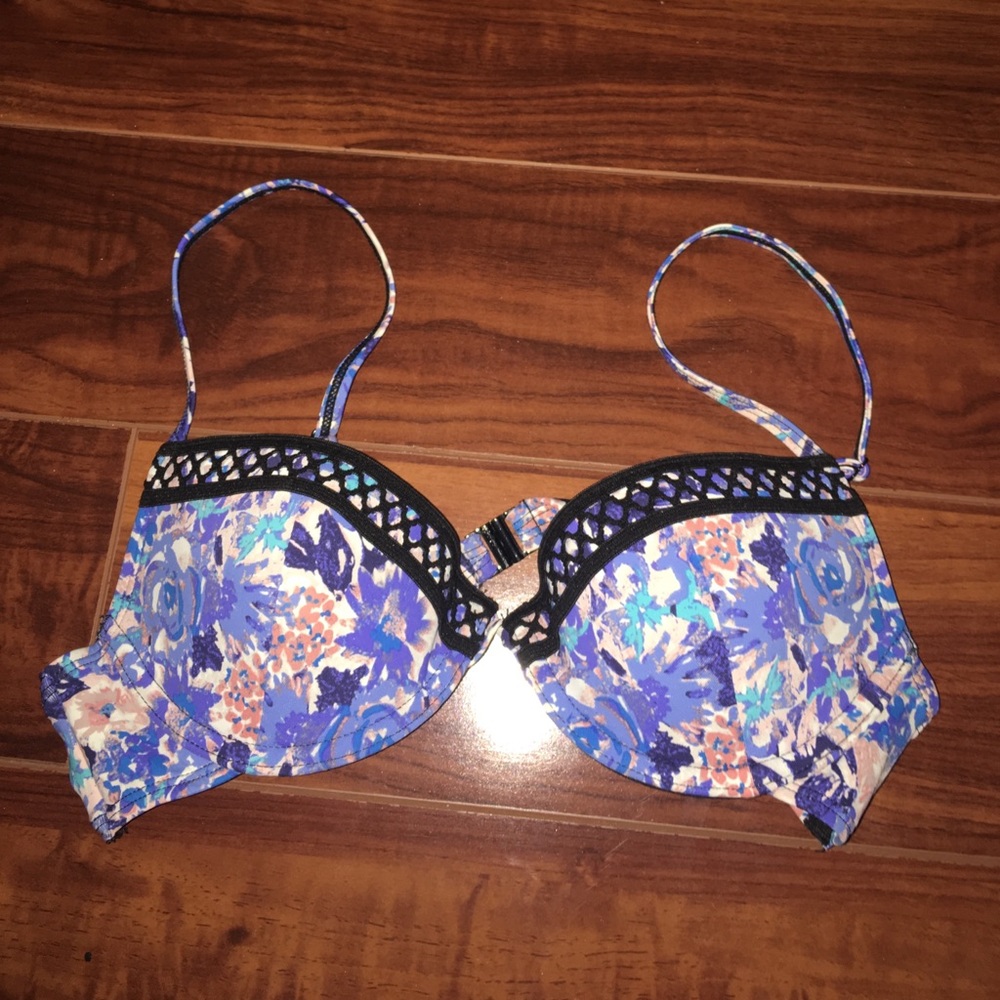 Bathing suit top