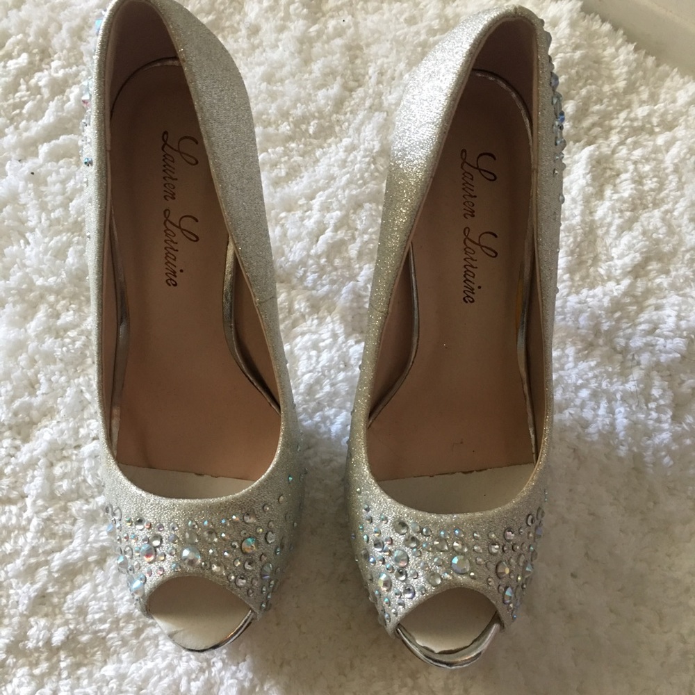 Brand New Lauren Lorraine Crystal Peep Toe Pump