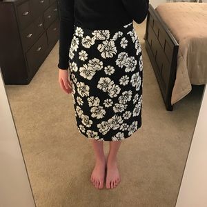 Black and White Floral Pencil Skirt