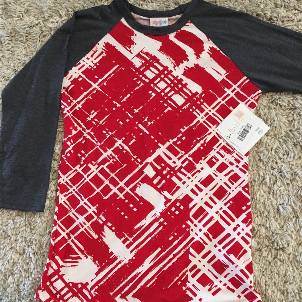 Lularoe Randy tee