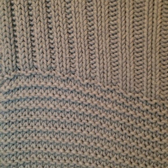 Crocheted sweater. - Picture 3 of 5