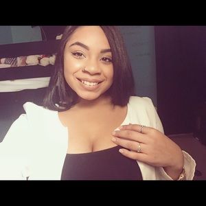 Meet your Posher, Breana