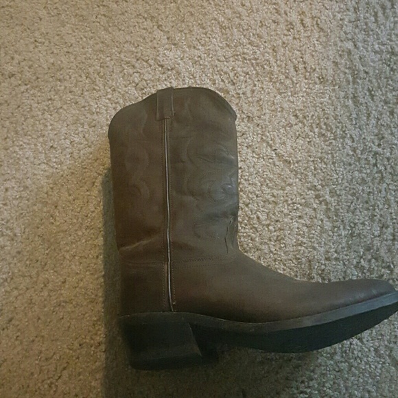 Boots - Picture 2 of 3