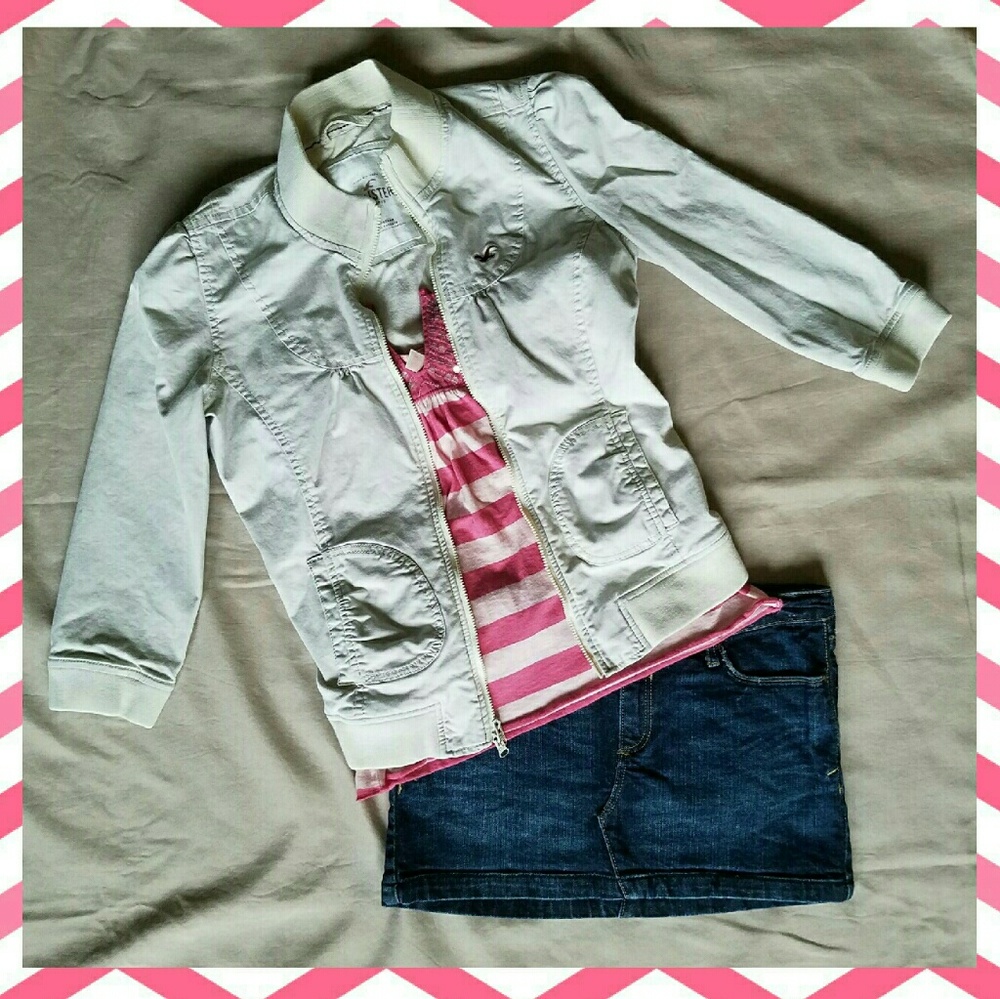 A & F Denim Mini Skirt - Picture 2 of 4