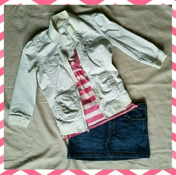 A & F Denim Mini Skirt - Picture 2 of 4