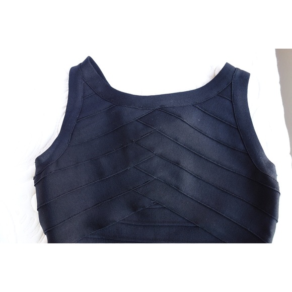 Back-Cutout Reversible Bandage Stretch Dress - Picture 7 of 8