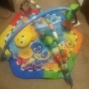 Sold!!!!!!!!!!!!!!Baby tummy time mat