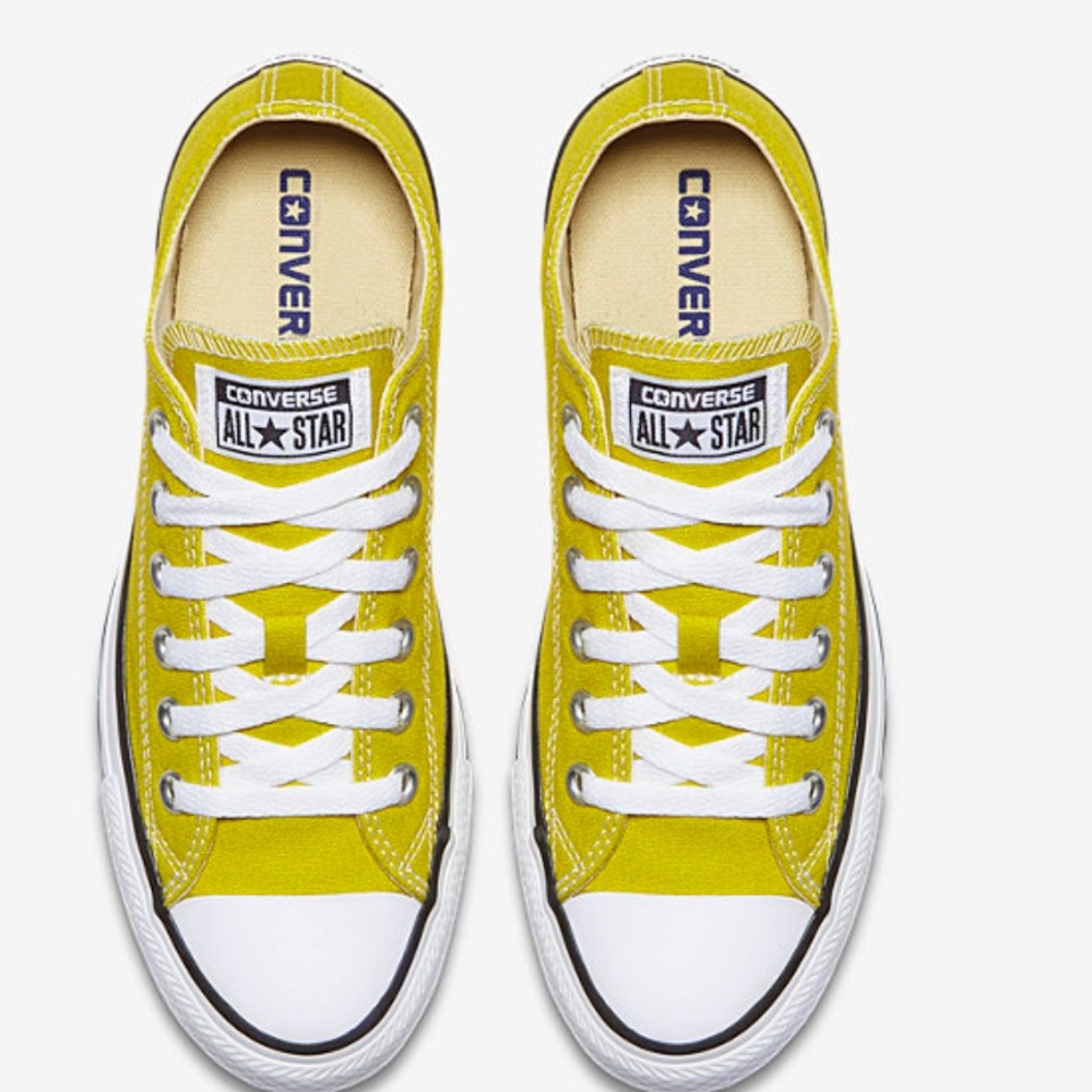 Authentic Converse woman 12 men size 10