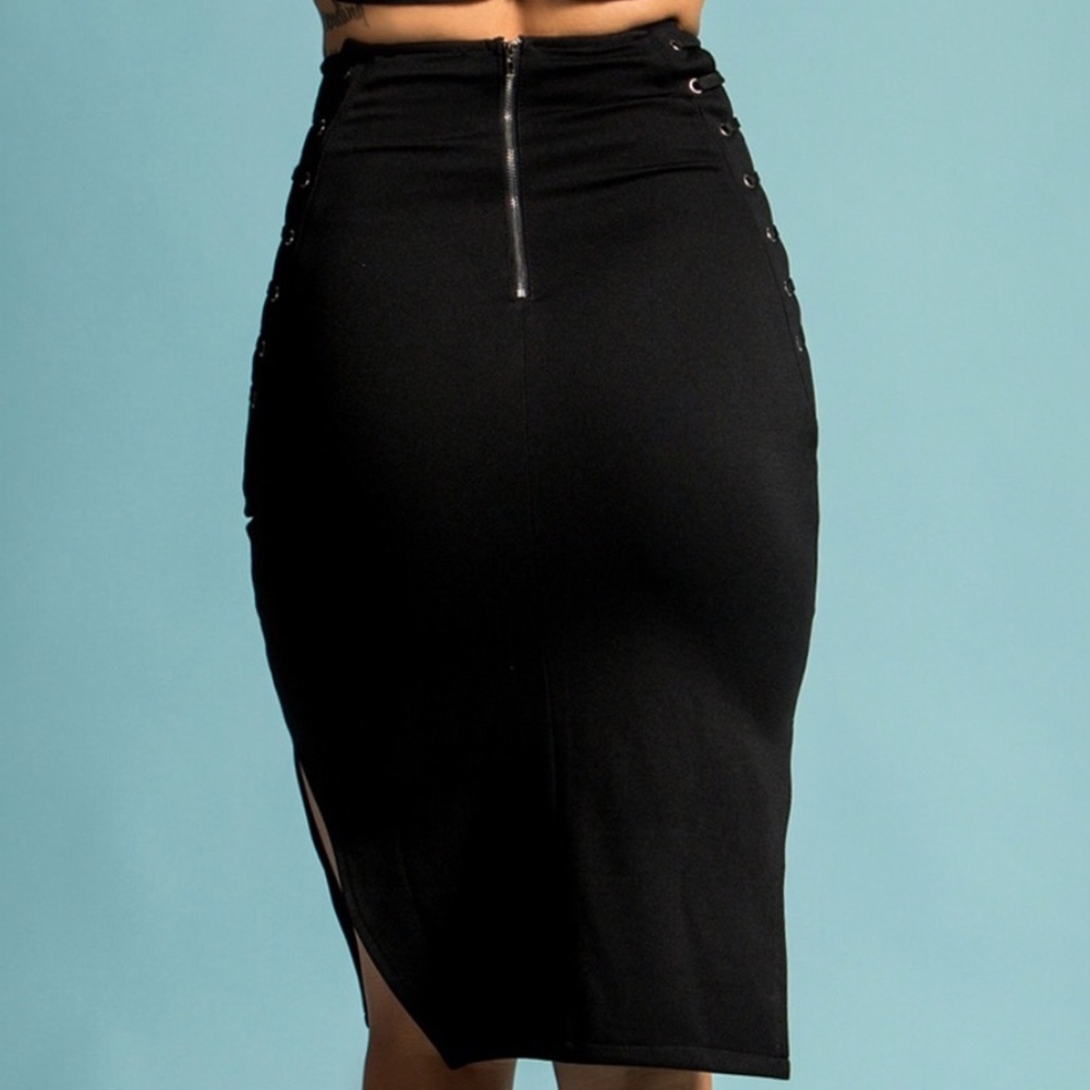 Skirt - Picture 2 of 2