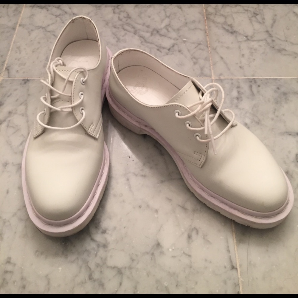Dr. Martens 1461 all white flats