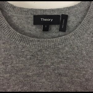 Theory Sweaters - Theory - 100% Cashmere Sweater Theory Sweaters - Theory - 100% Cashmere Sweater