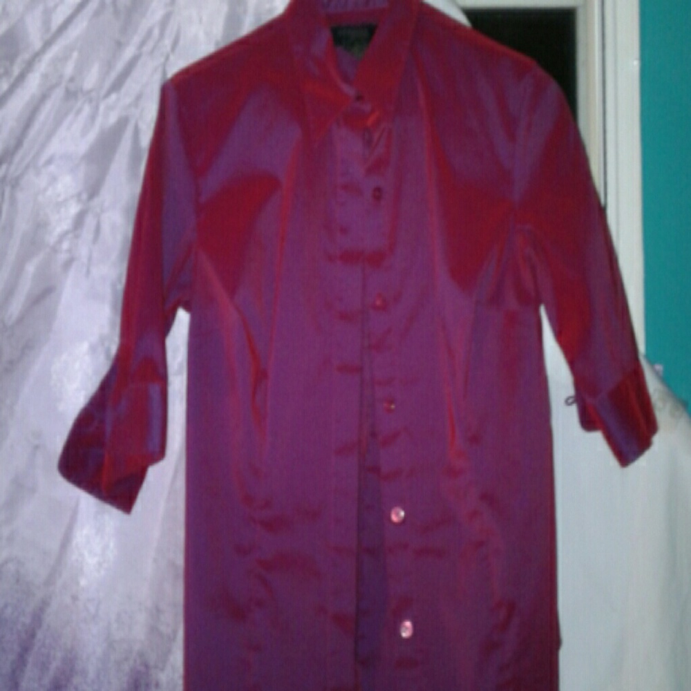 Womans dress shirt 3/4 sleeves