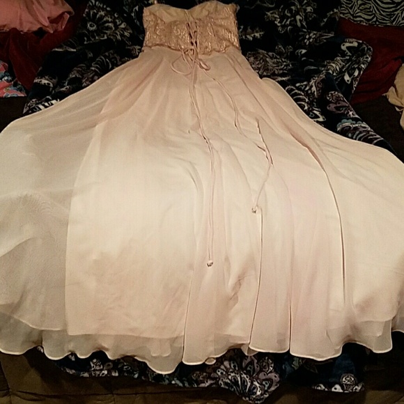Formal or Prom dress. - Picture 6 of 8