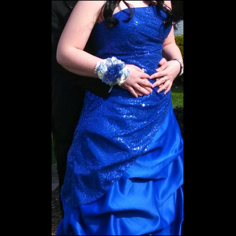 Blue Macy's Prom Dress