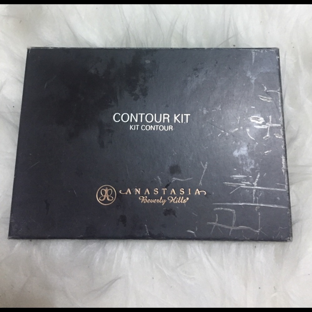 Anastasia Beverly Hills contour kit