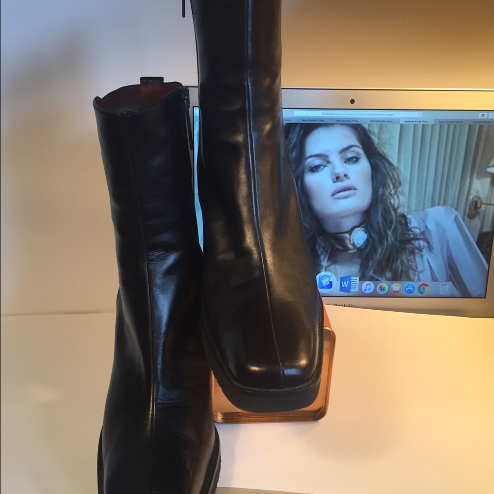 Donald Pliner  wedge boots