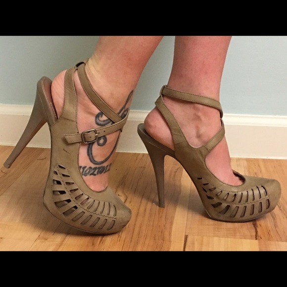 BCBGeneration Shoes - 💝BCBG sexy platform heels💕