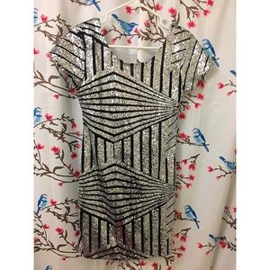 Short sleeve Backless Geo stripe Sequin sliver