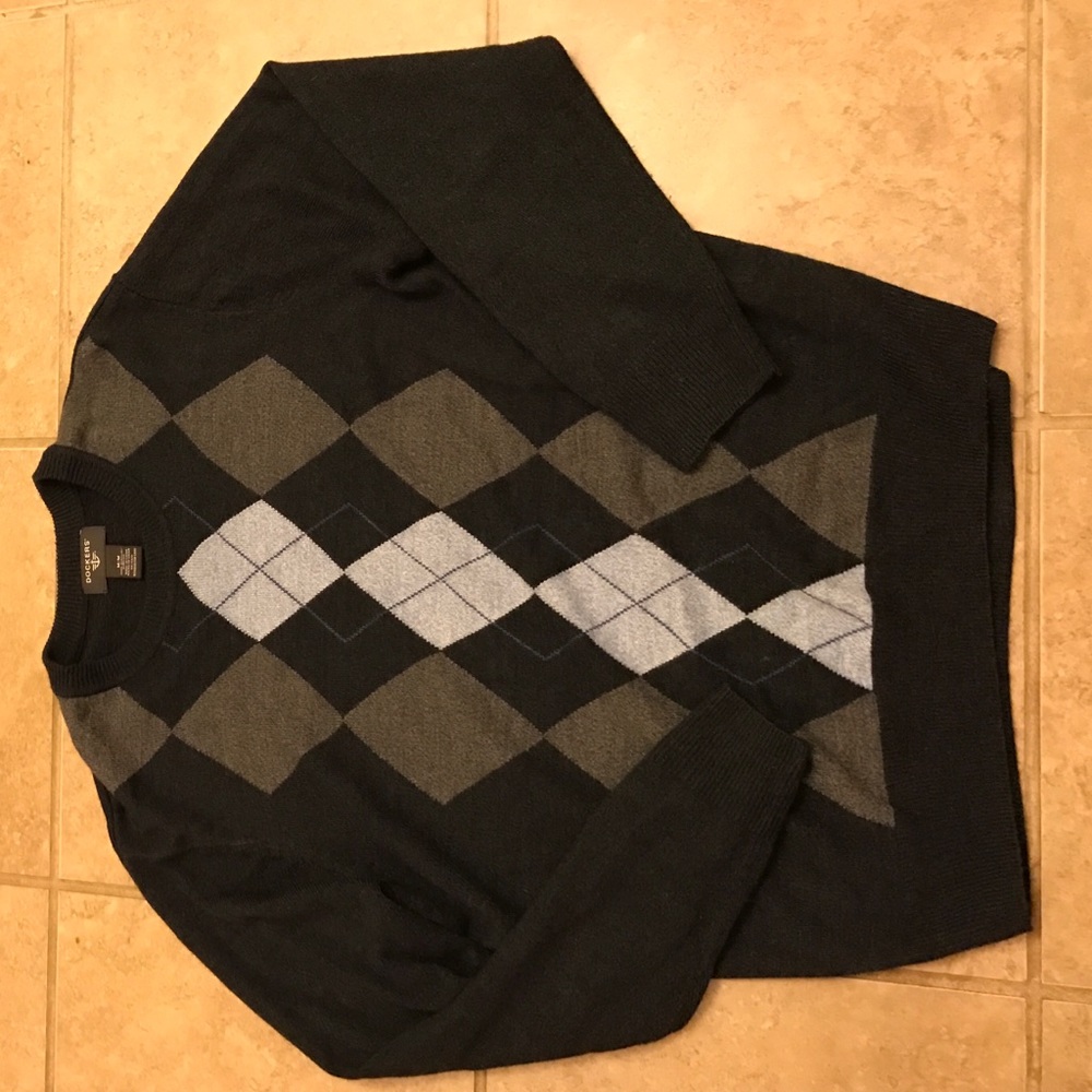 Dockers sweater