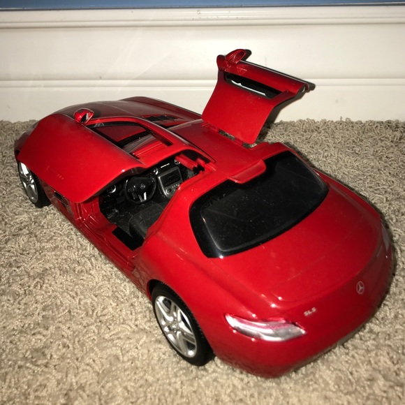 Toy Mercedes sls AMG - Picture 4 of 5
